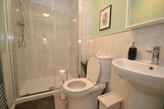 5 bed Terraced for sale Image 8