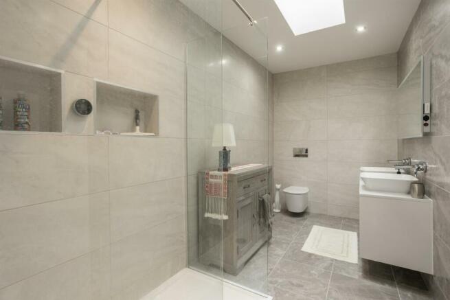 Bedroom 3 en suite