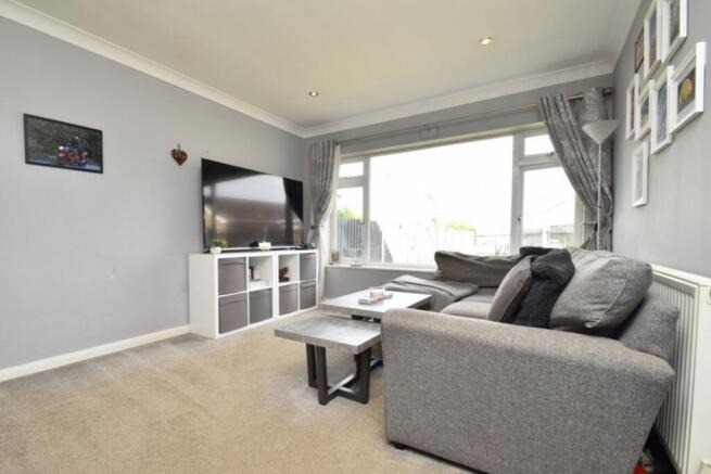 Lounge pic 2