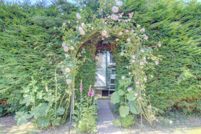 Rear garden feature