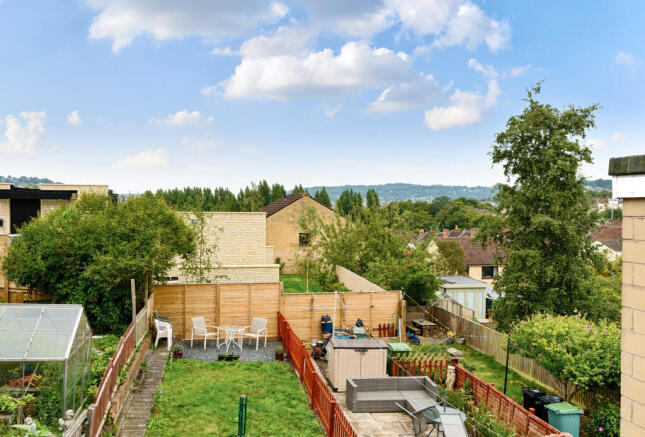 Garden & Views