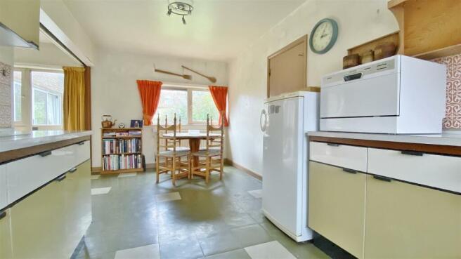Kitchen/Breakfast Room