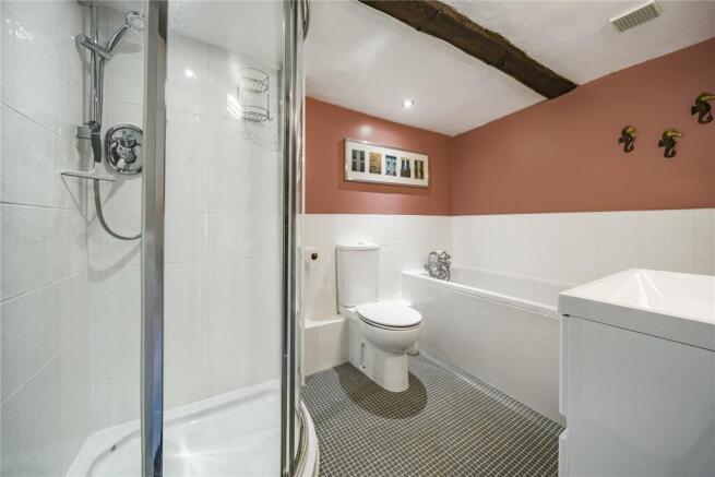 Bath/Shower Room
