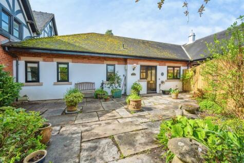 Brocksford Court, Doveridge, Ashbourne