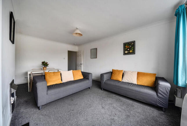 1418689-15-6995f4...