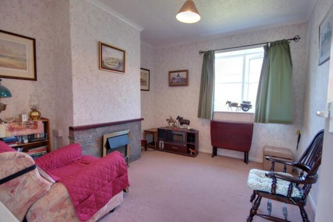 3 bed Semi-Detached for sale Image 5