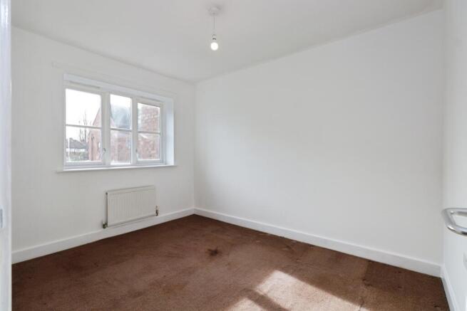 4 bed Semi-Detached for sale Image 8