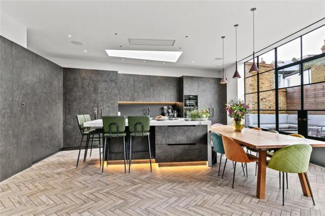 Kitchen/Dining
