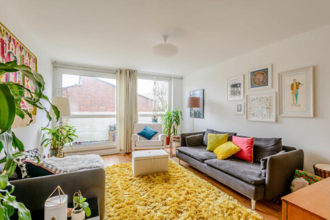 8412086-interior05-800