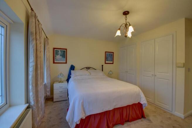 DSC_1100_1_2_3_Interior 2.jpg