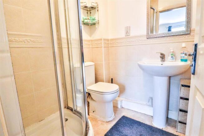 ENSUITE SHOWER ROOM
