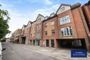 Flat 7, 46 Oakridge Place, Oak End Way, Gerrards Cross SL9 8FN