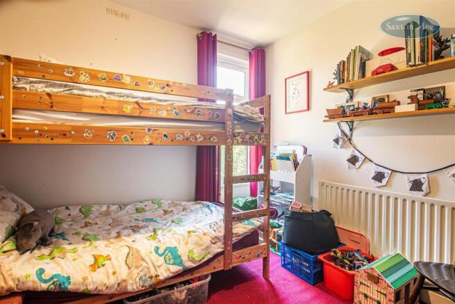 3 bed Terraced for sale Image 9