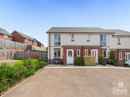 Heron Grove, Lydney