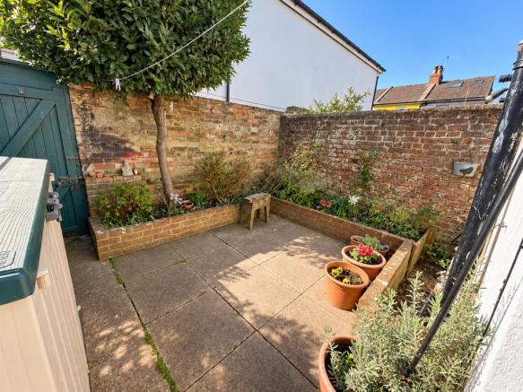 For Sale by Aspire Residential | London Street