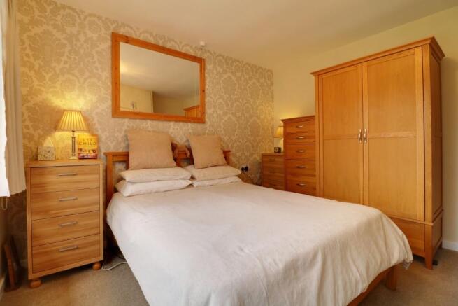 Bedroom1..jpg