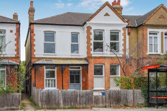 1533100065 - 82c South Croxted Road, SE21 - 8.jpg