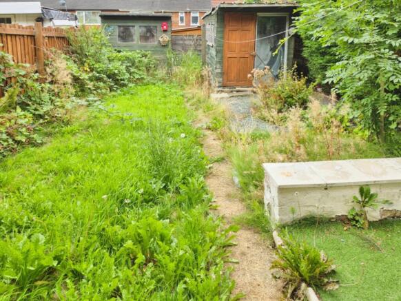 3 bed Terraced for sale Image 11