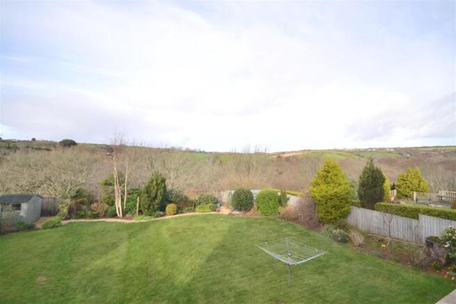 Garden and rear view.JPG
