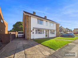 196, Silverdale Road, Earley RG6 7NB