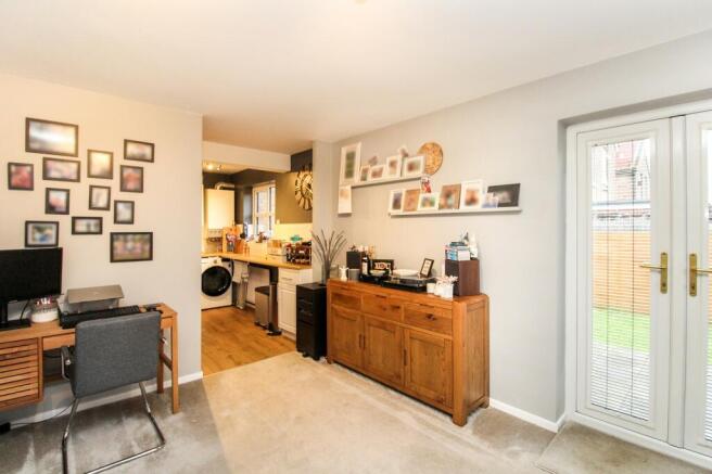 Lounge/Dining Room