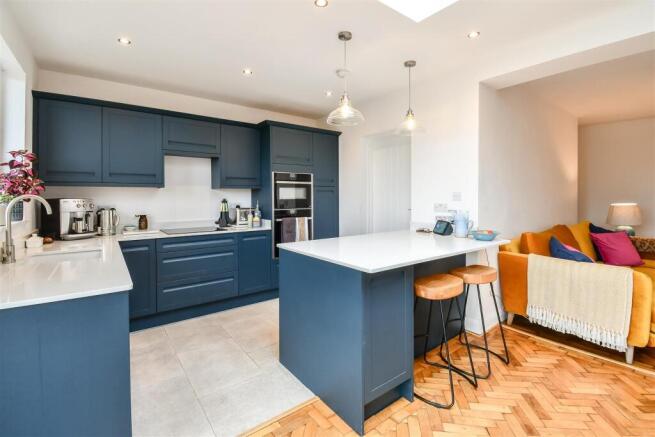 Kitchen / Dining