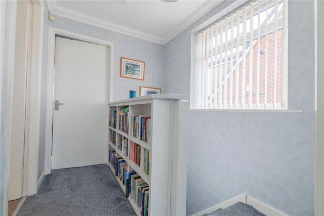 3 bed Semi-Detached for sale Image 6