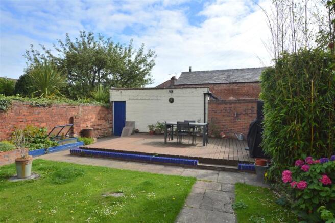 Rear Enclosed Garden