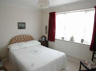 BEDROOM 3: