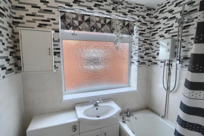 3 bed Semi-Detached for sale Image 7