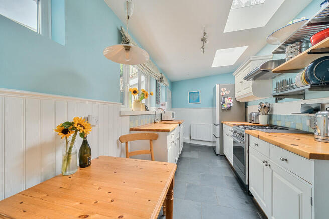 Kitchen (2)