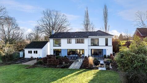 Broadheath Common, Lower Broadheath, Worcester, Worcestershire, WR2