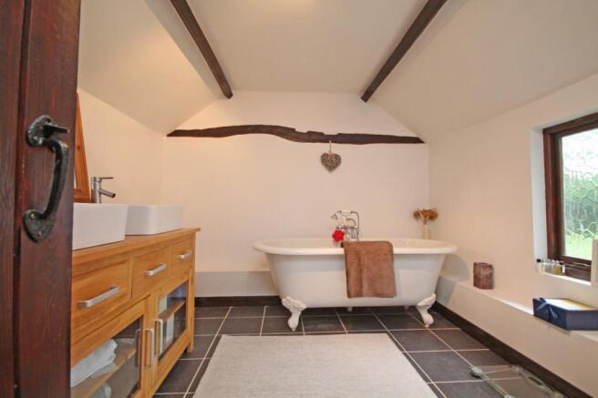 En-Suite Bathroom