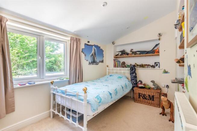 Erme Bridge Bed4.jpg
