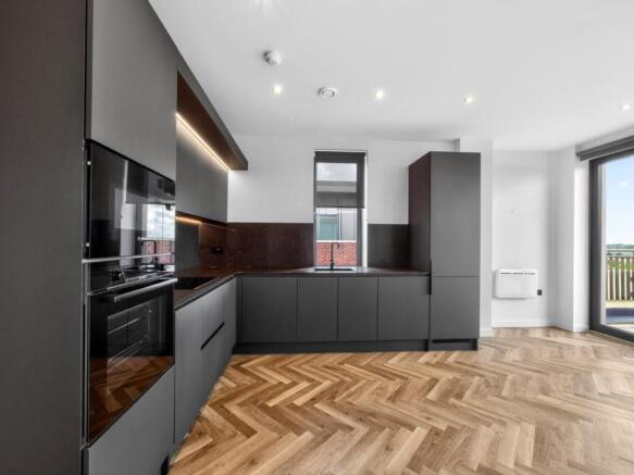 3 bed Penthouse for sale Image 7
