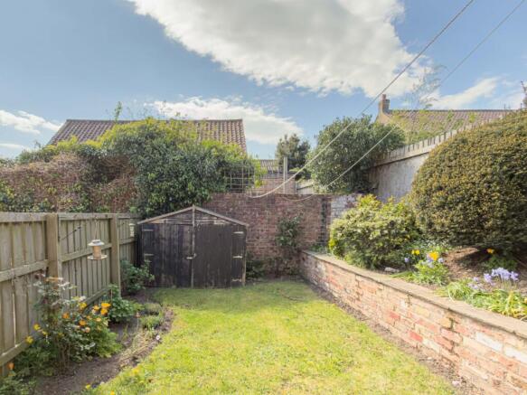 1 bed Ground Flat for sale Image 8