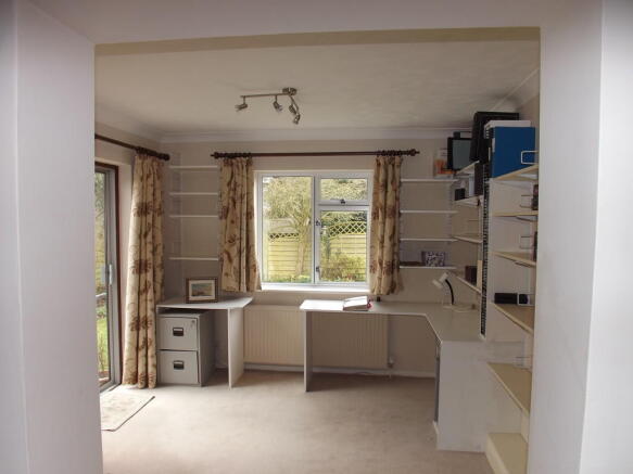 Photo 10