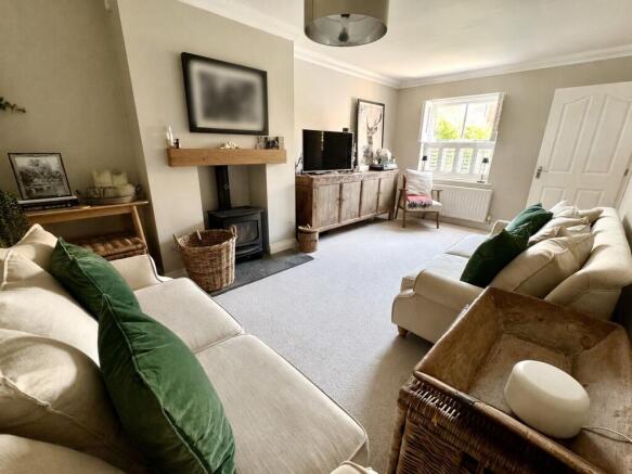 4 bed Detached for sale Image 6