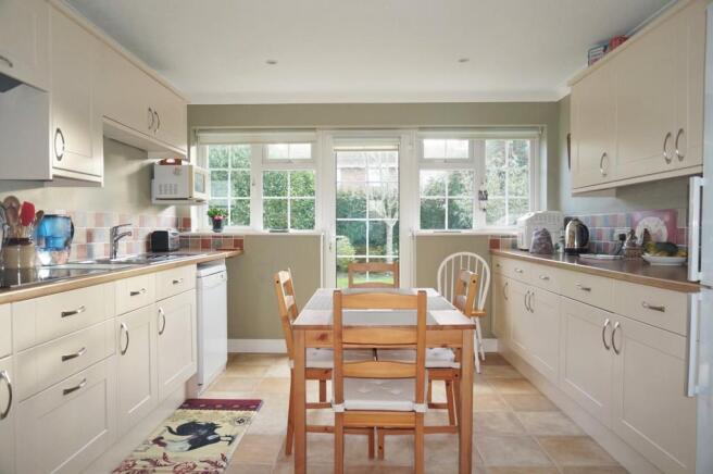 Kitchen / Breakfast