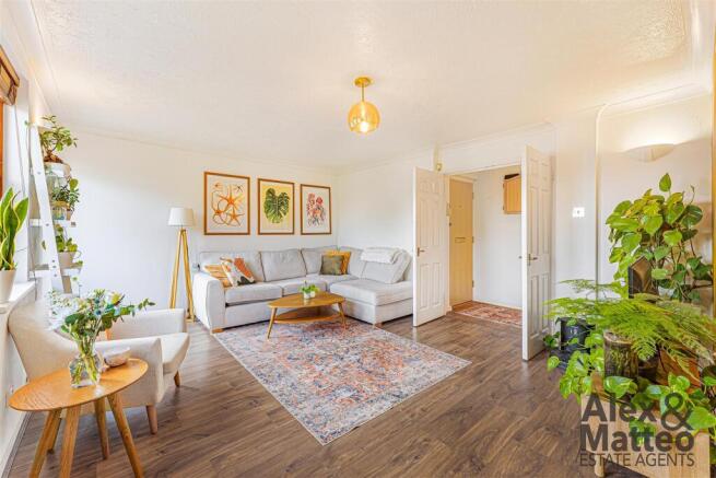 Tideway Court