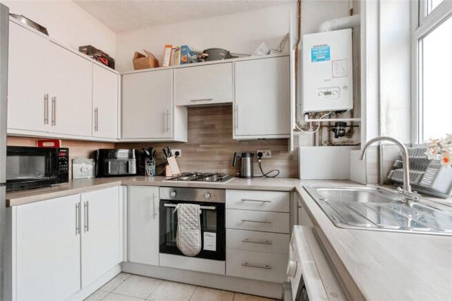 2 bed Terraced for sale Image 5