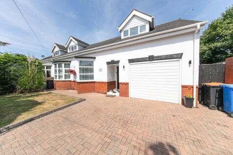 No. 2, Stanley Avenue, Poulton-le-Fylde, Lancs FY6 7DP