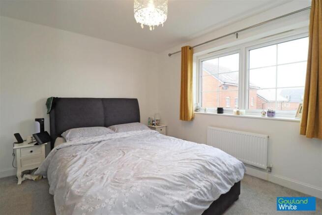 4 bed Terraced for sale Image 10