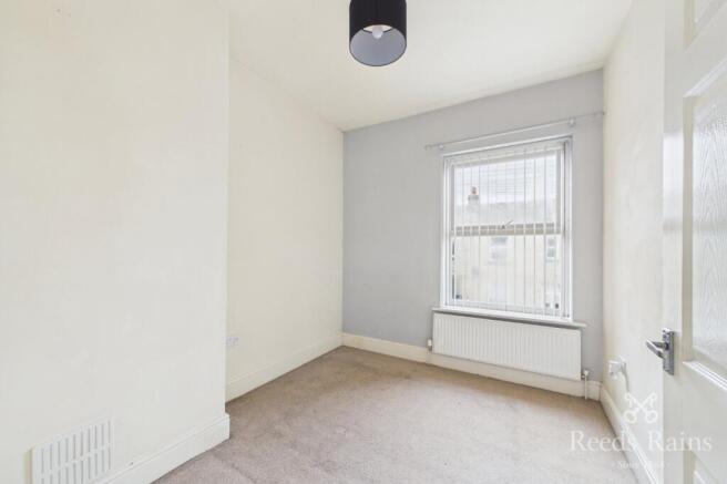 2 bed Terraced to rent Image 7
