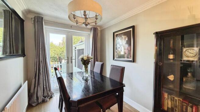 3 bed Detached for sale Image 3