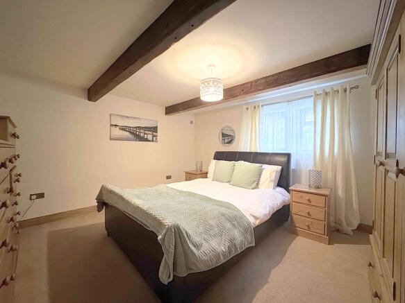 4 bed Cottage for sale Image 6