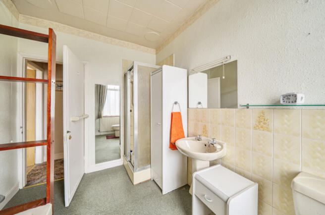 3 bed Terraced for sale Image 12