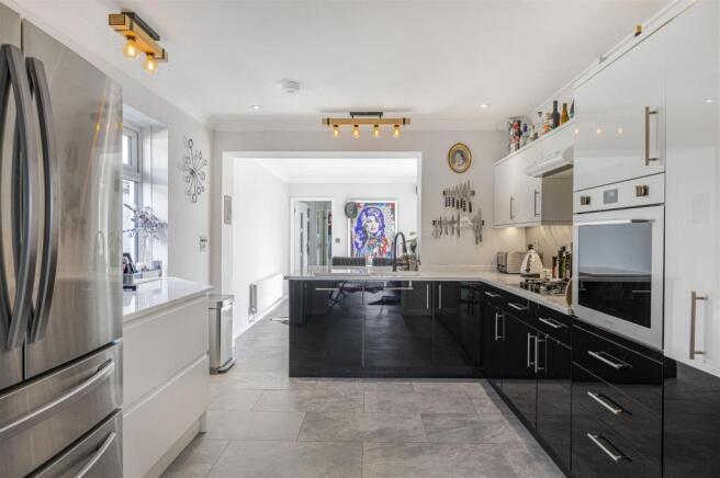 Kitchen / Dining Room