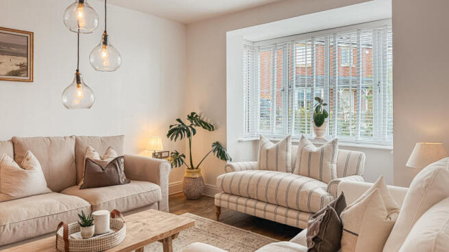 4 bed Detached for sale Image 2