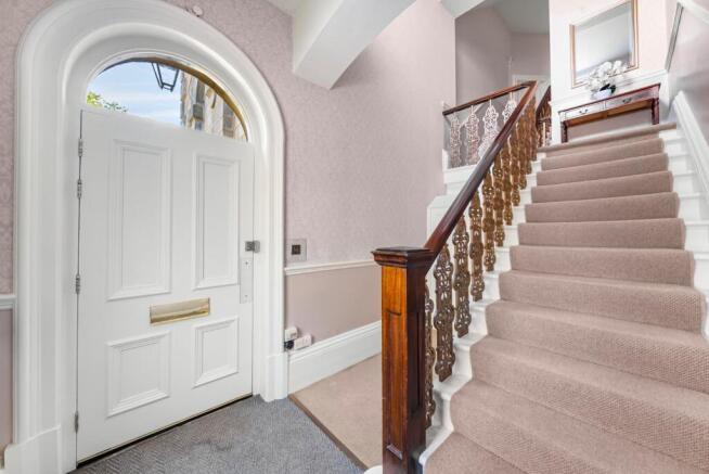3 bed Penthouse for sale Image 11